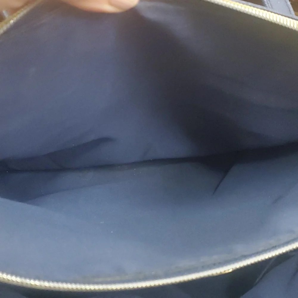 Kenneth Cole Reaction Satchel Purse - Picture 5 of 6